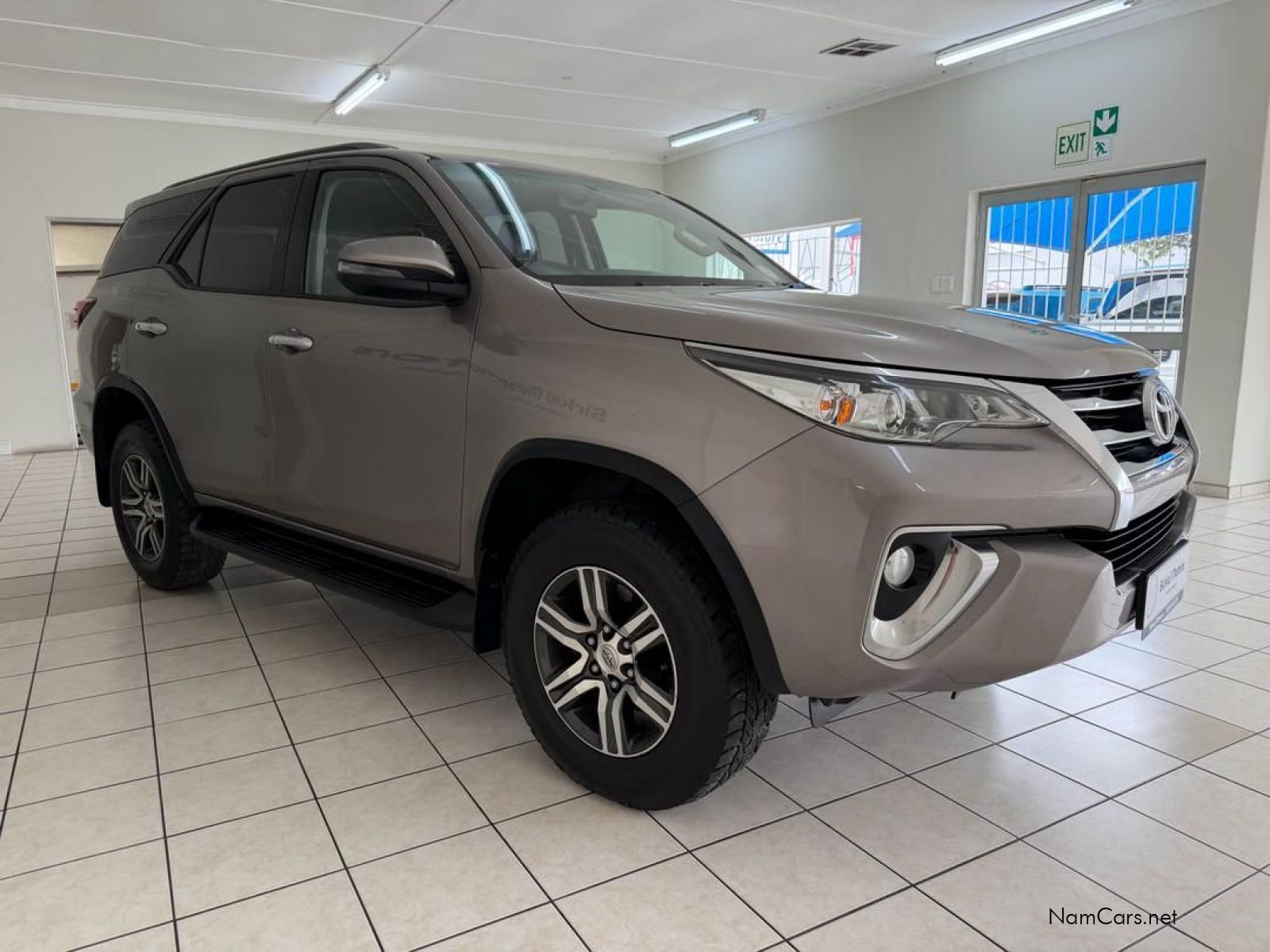 2018 Toyota Fortuner photo 4
