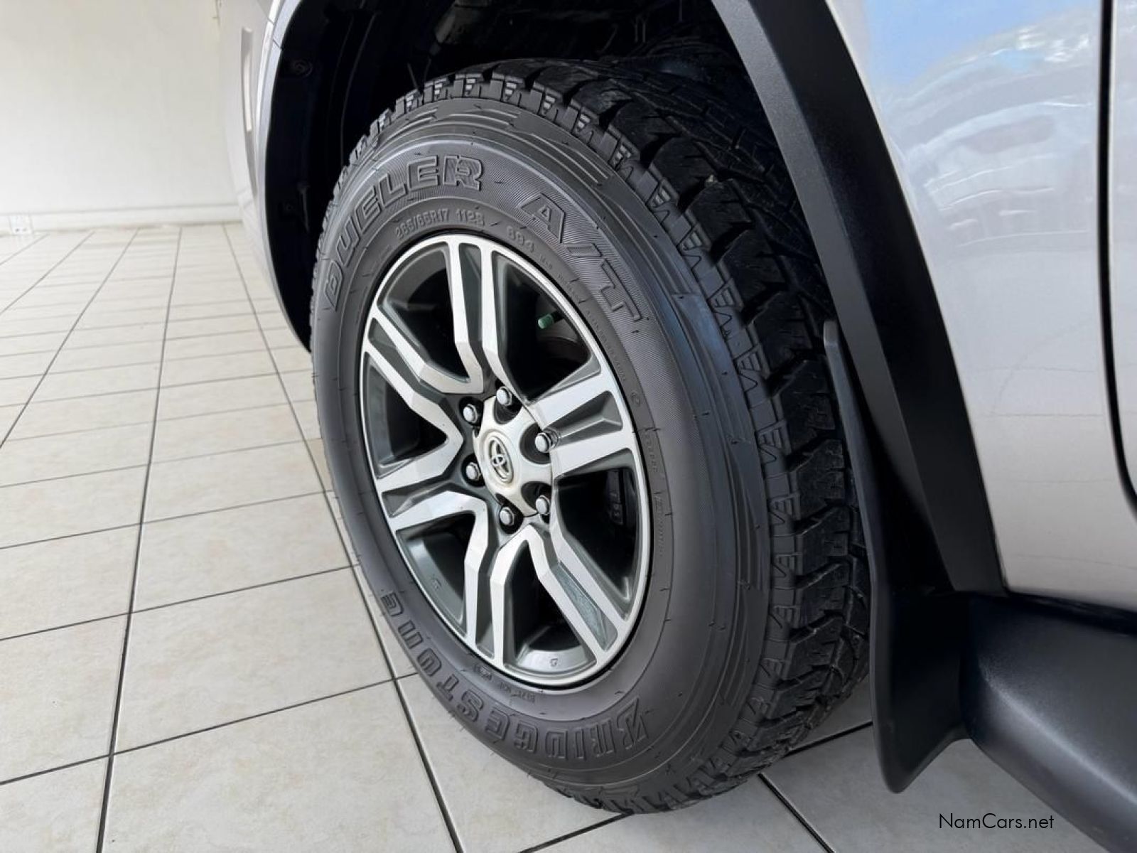 2018 Toyota Fortuner photo 9