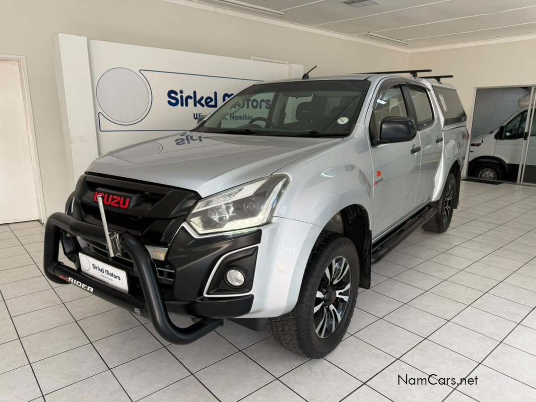 2019 Isuzu D-MAX photo 1