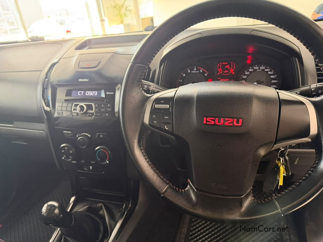 2019 Isuzu D-MAX photo 13