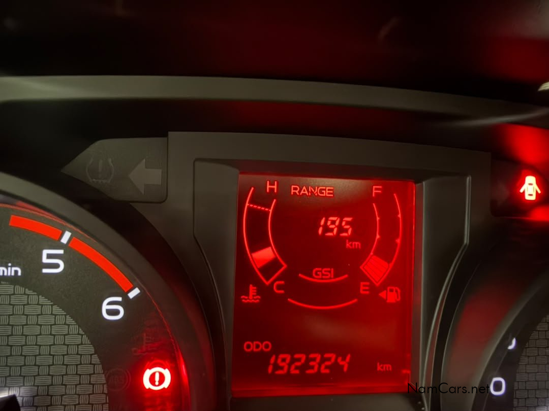 2019 Isuzu D-MAX photo 16