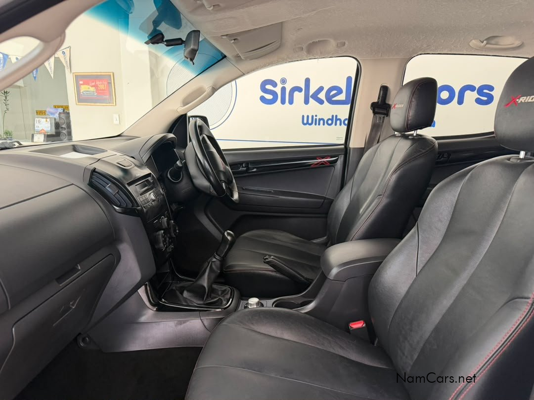 2019 Isuzu D-MAX photo 17