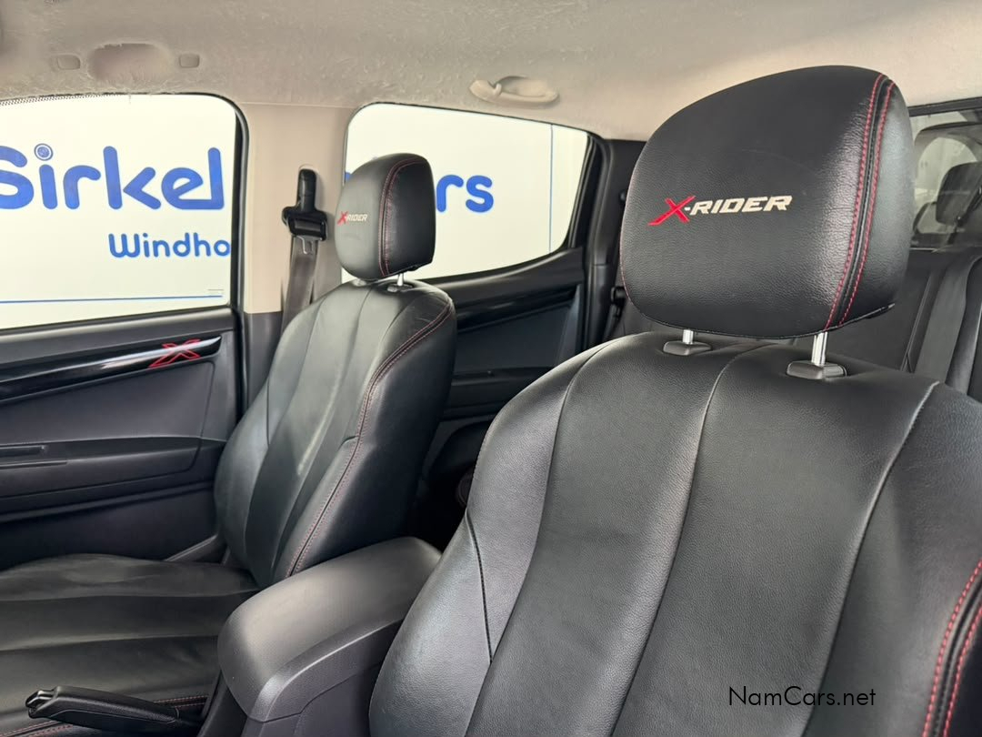 2019 Isuzu D-MAX photo 18