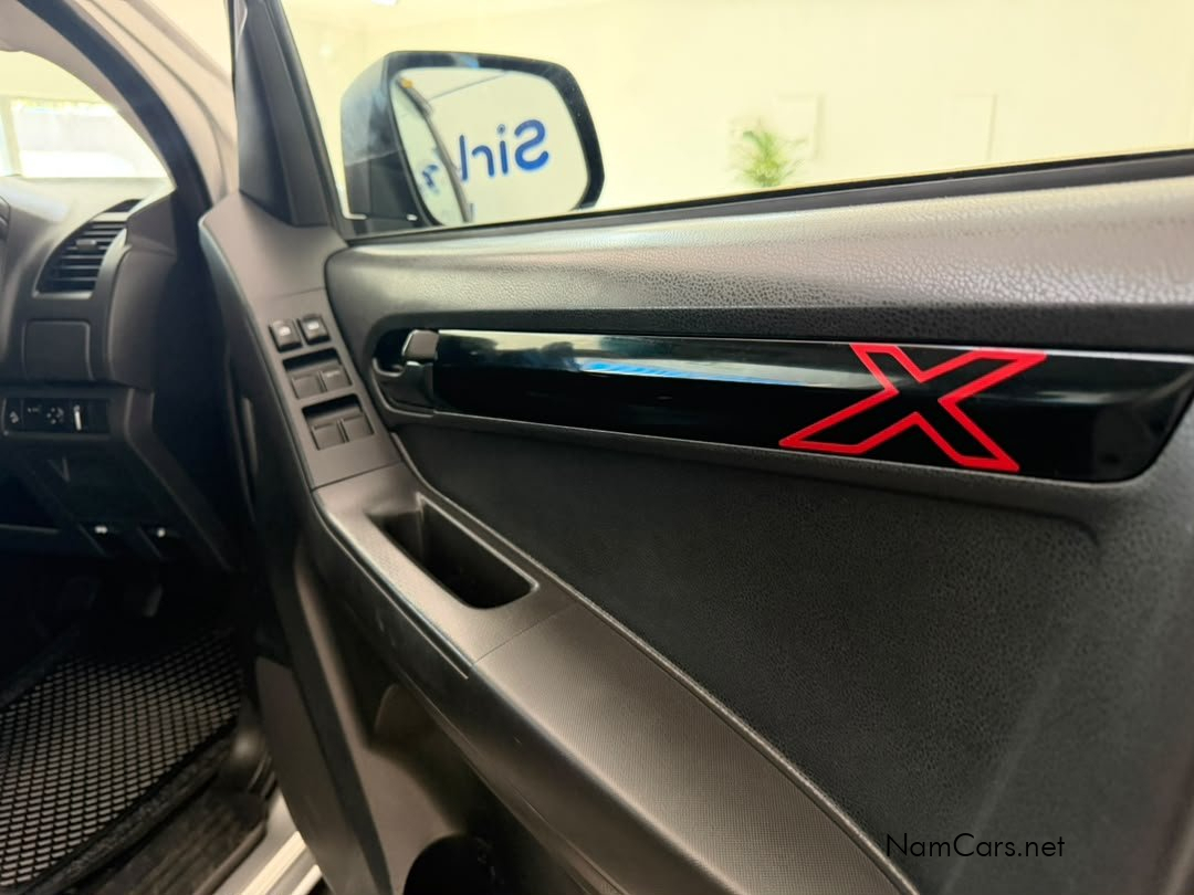 2019 Isuzu D-MAX photo 19