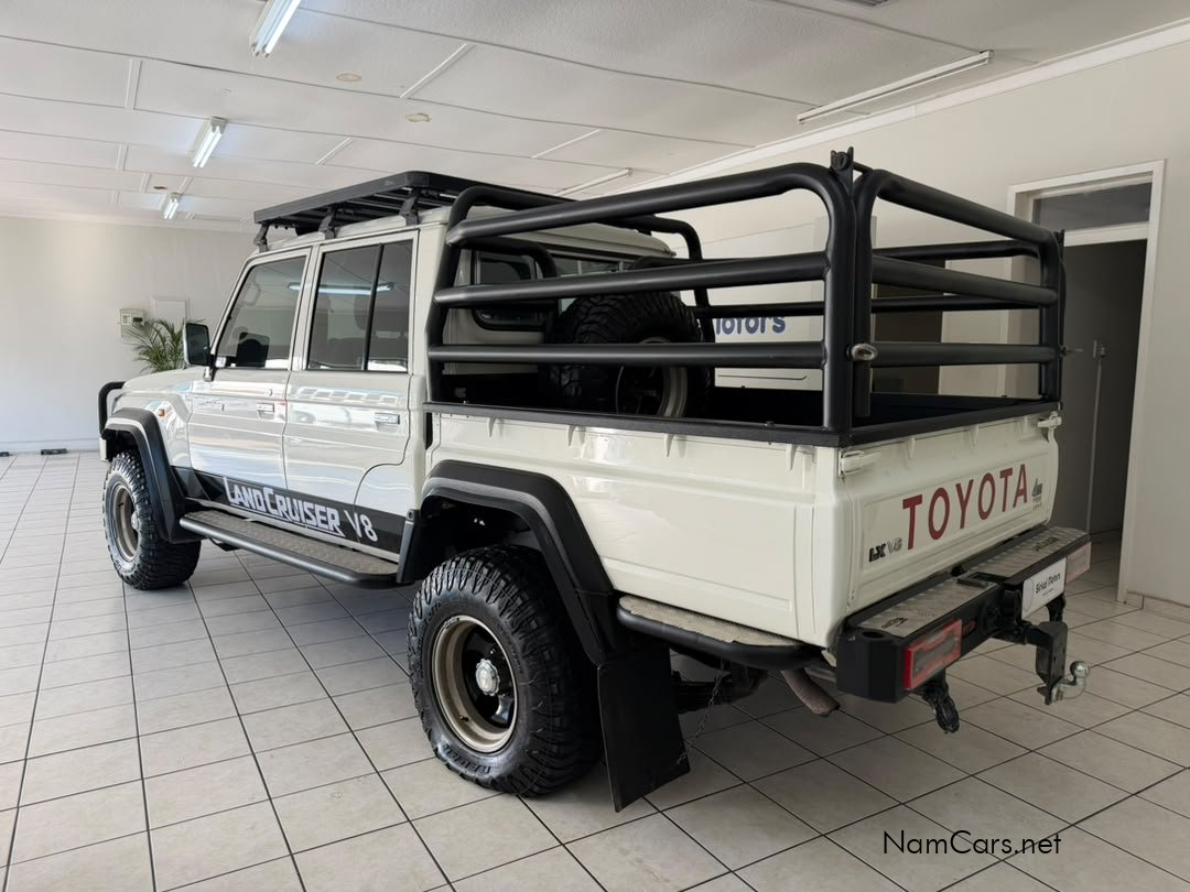 2021 Toyota Land Cruiser photo 13