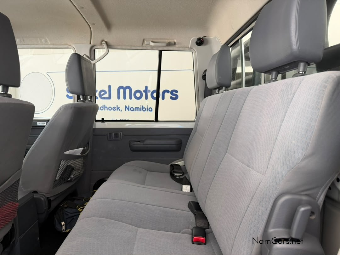 2021 Toyota Land Cruiser photo 20