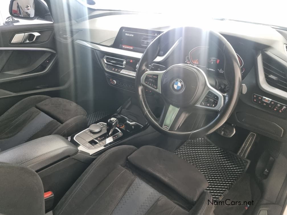 2021 BMW 1 Series photo 13
