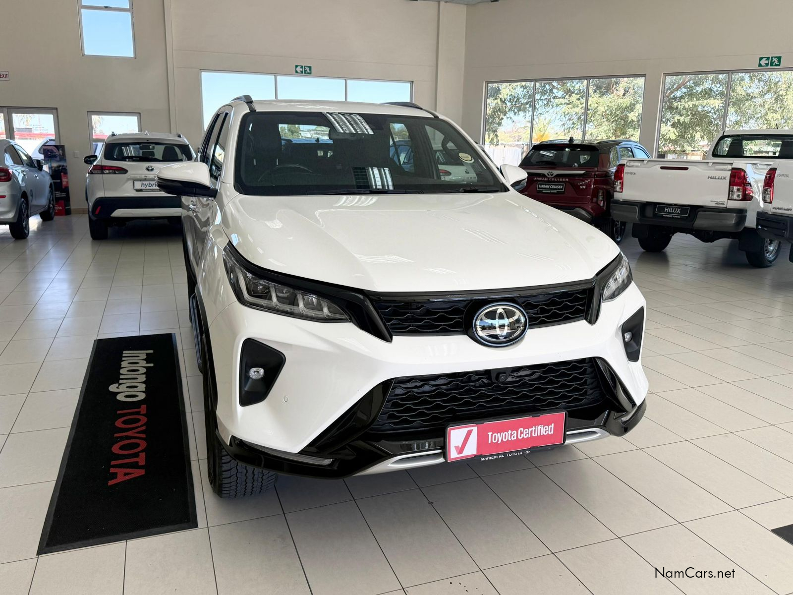 2023 Toyota Fortuner photo 2