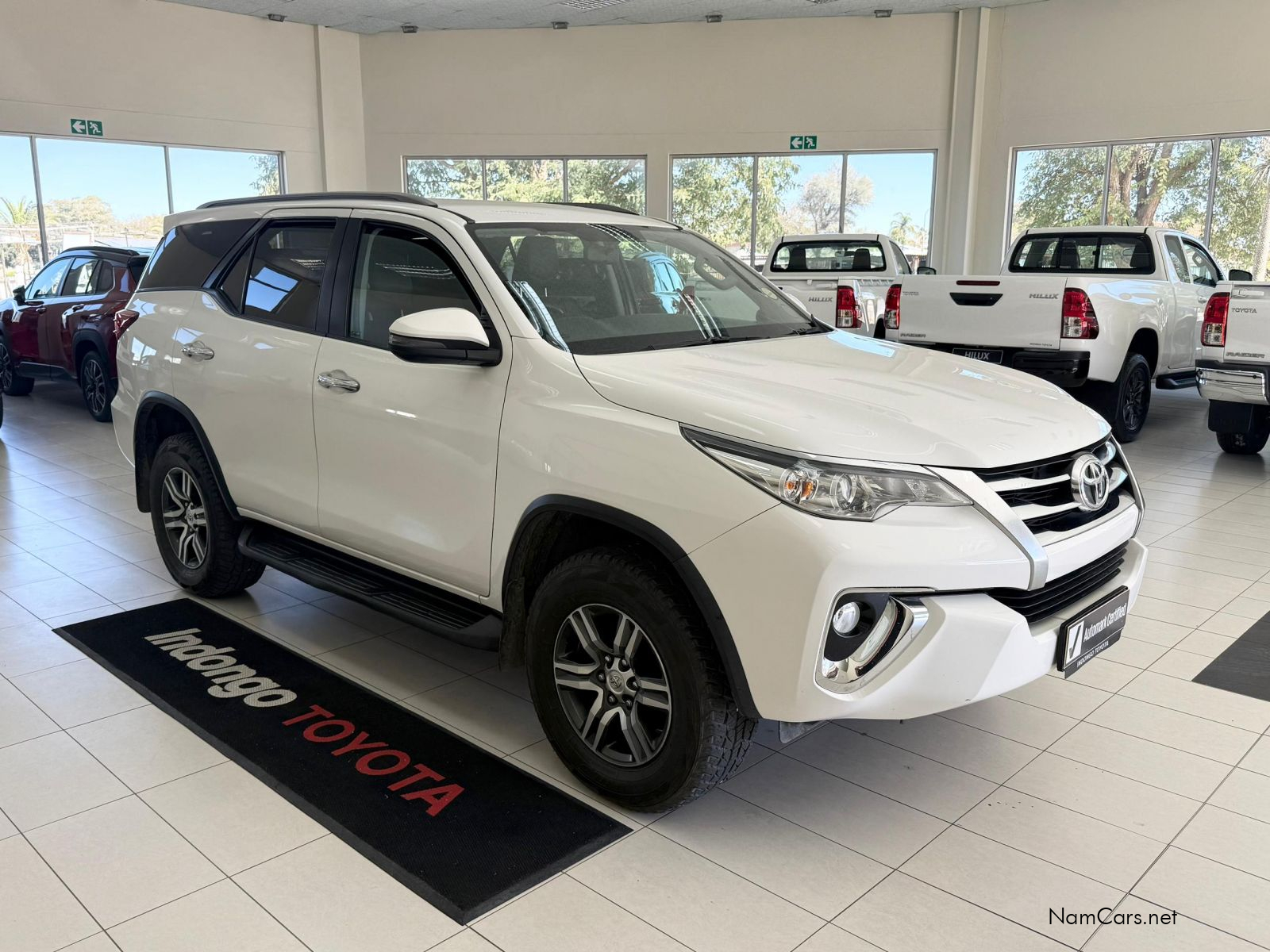2019 Toyota Fortuner photo 1