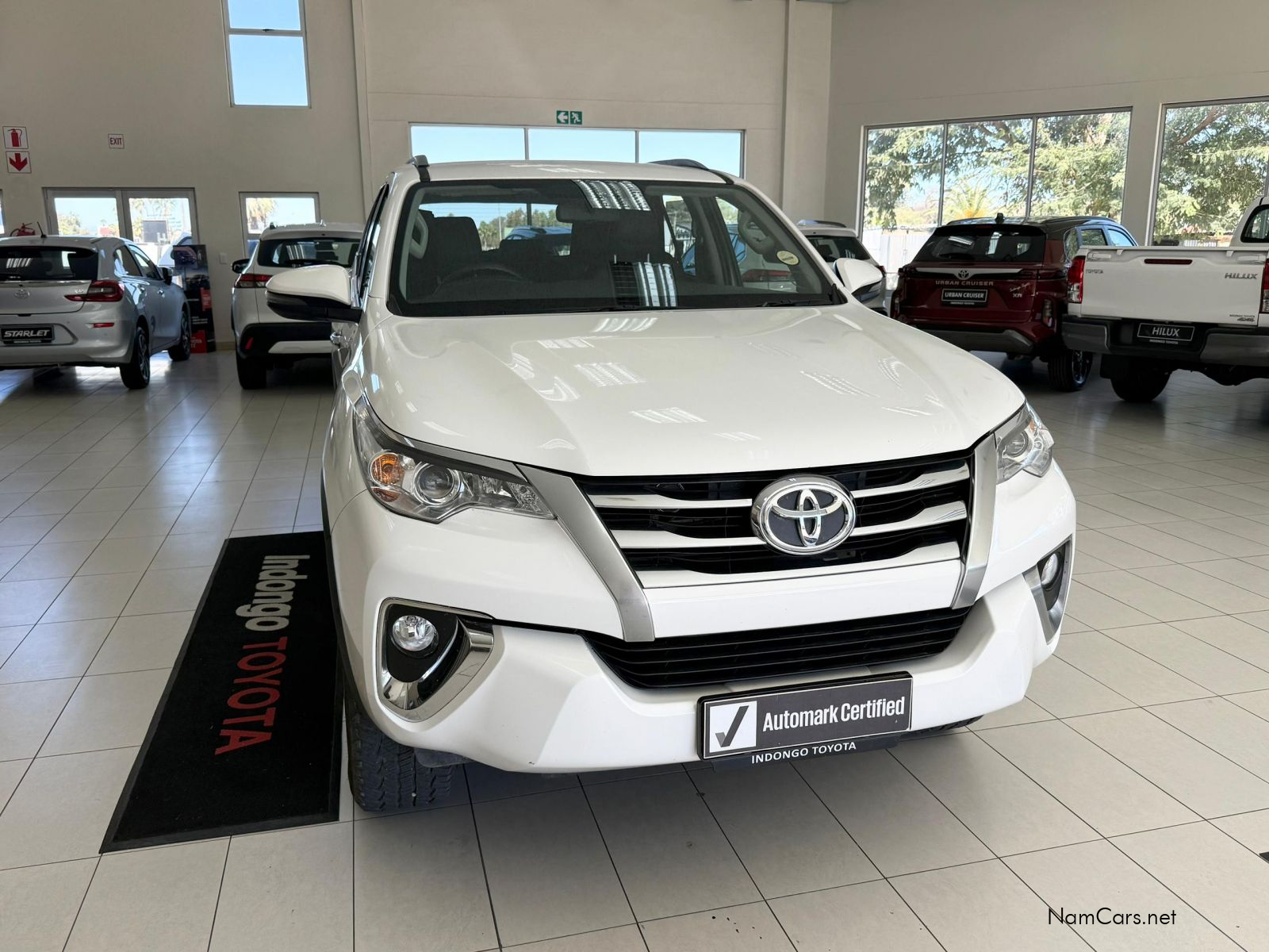 2019 Toyota Fortuner photo 2