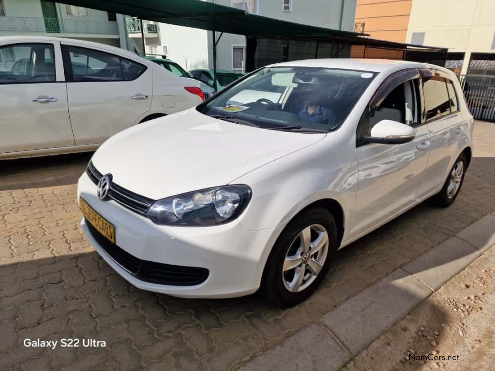 2013 Volkswagen Golf photo 2