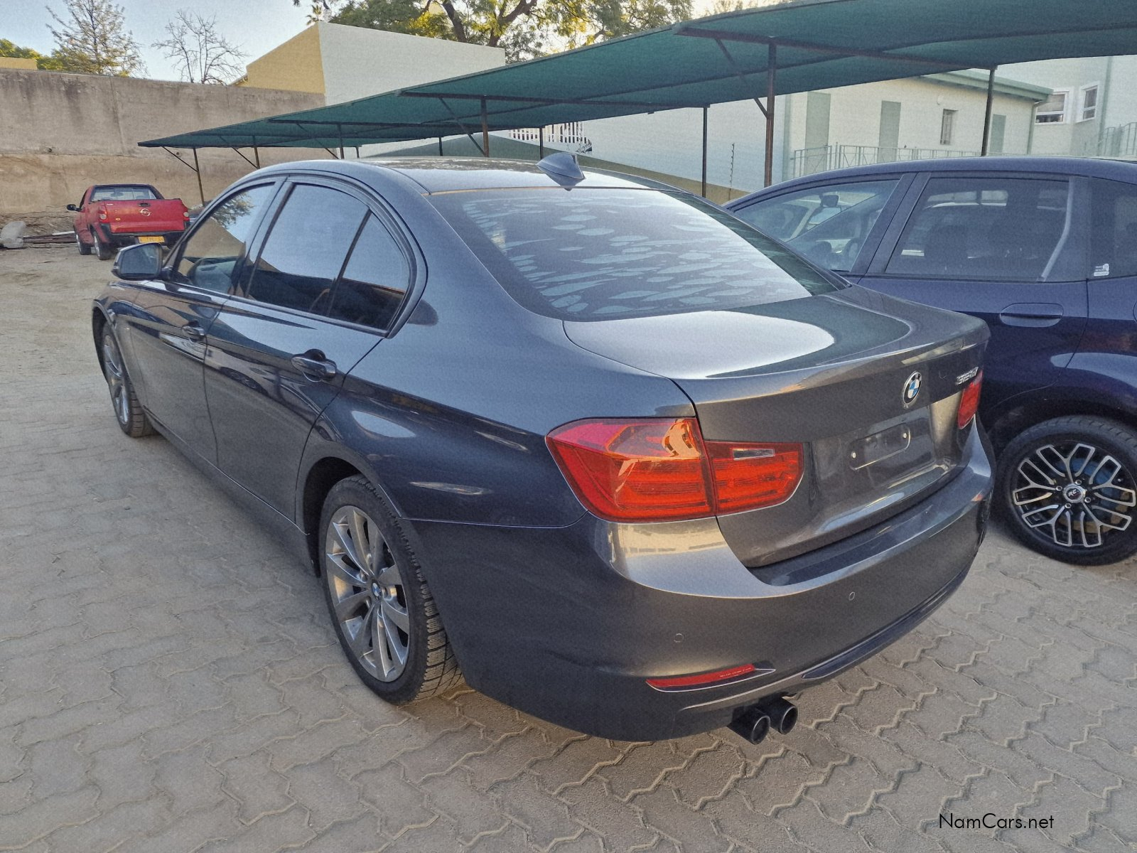 2013 BMW 3 Series photo 6