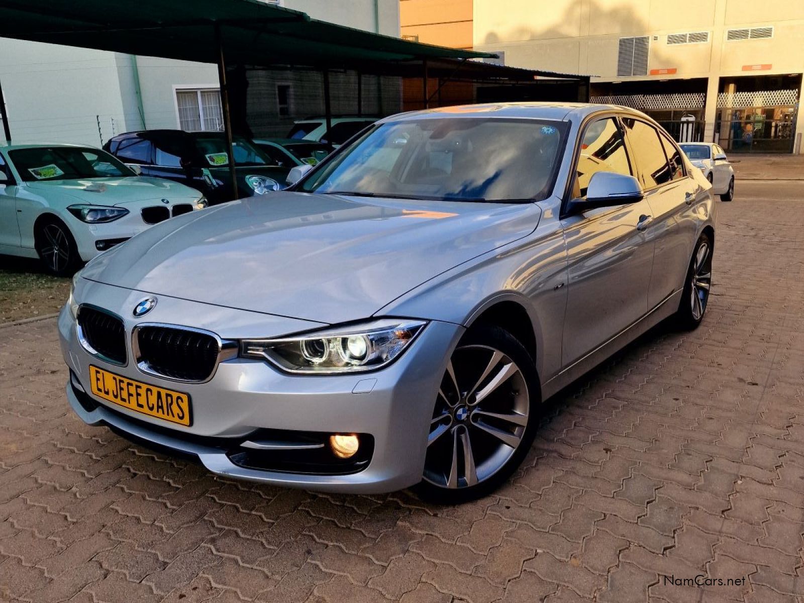2013 BMW 3 Series photo 1