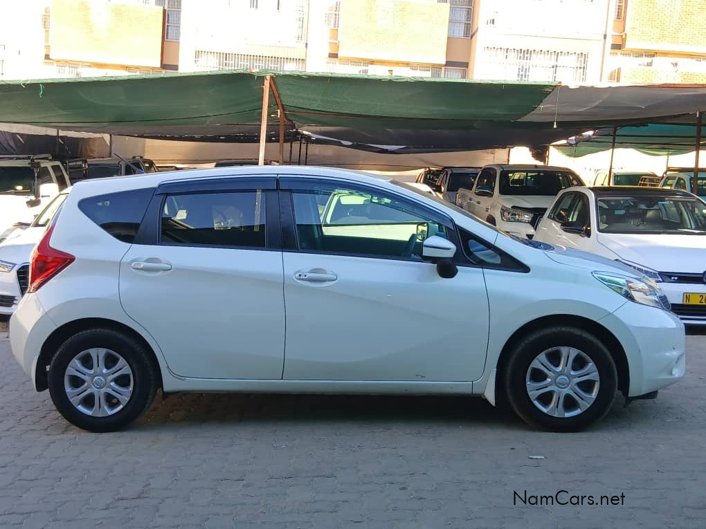 2015 Nissan Note photo 2