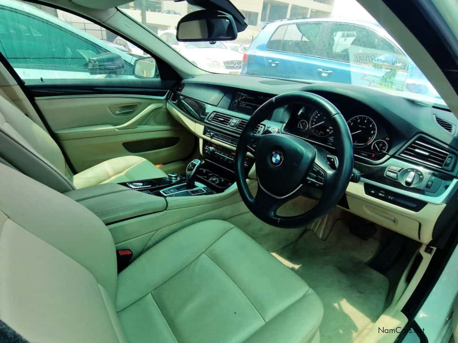 2013 BMW 5 Series photo 4