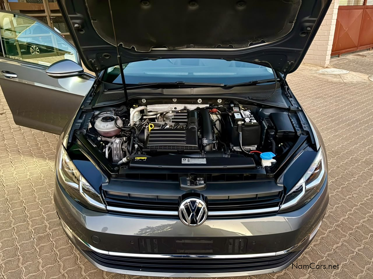 2018 Volkswagen Golf photo 10