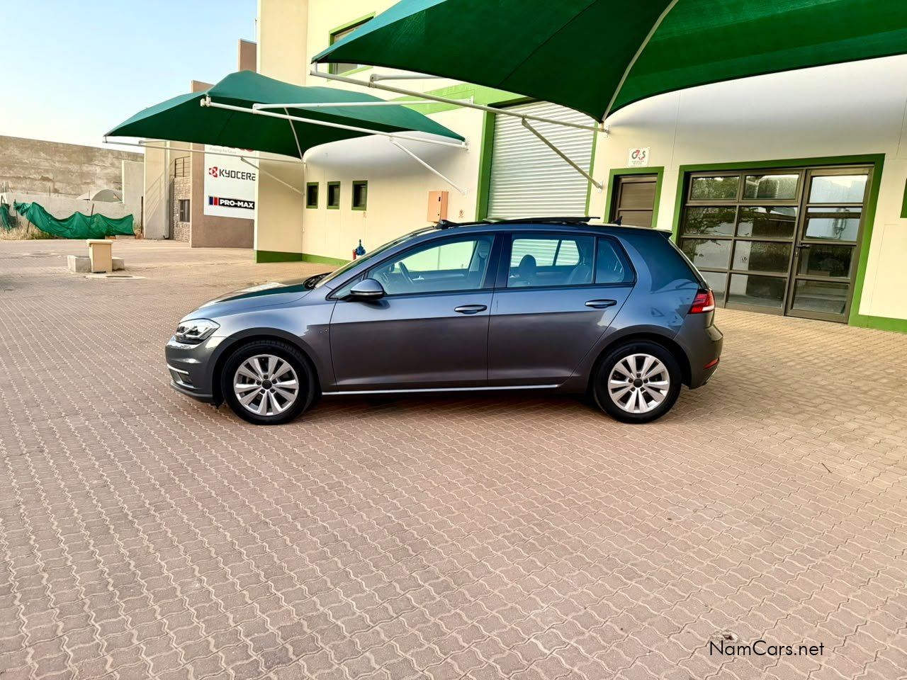 2018 Volkswagen Golf photo 7