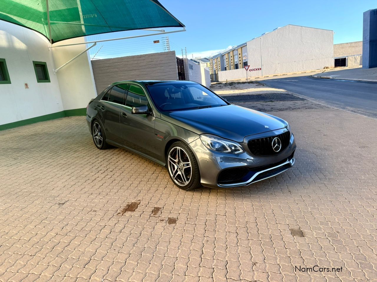 2013 Mercedes-Benz E Class photo 3