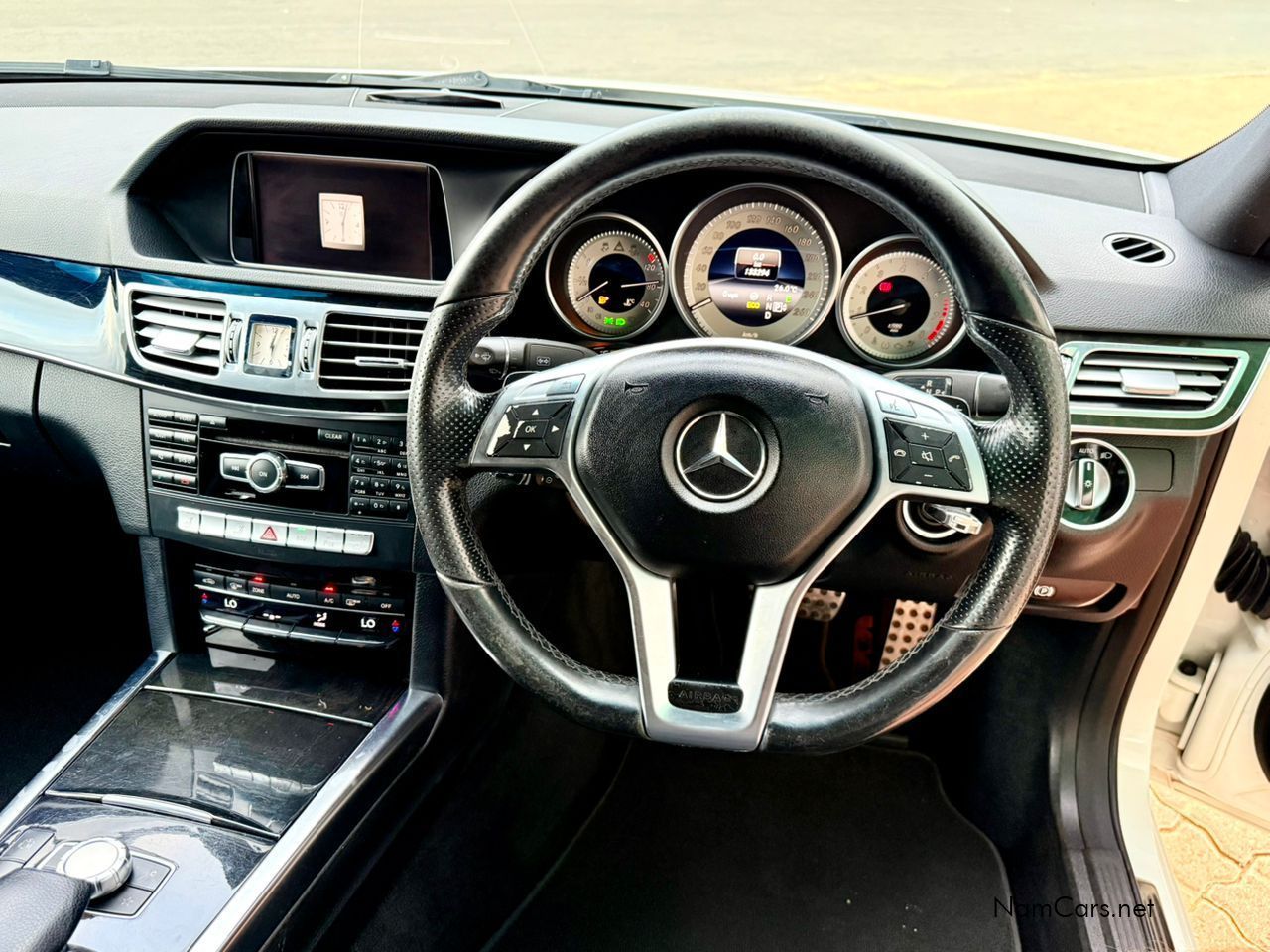 2013 Mercedes-Benz E Class photo 2