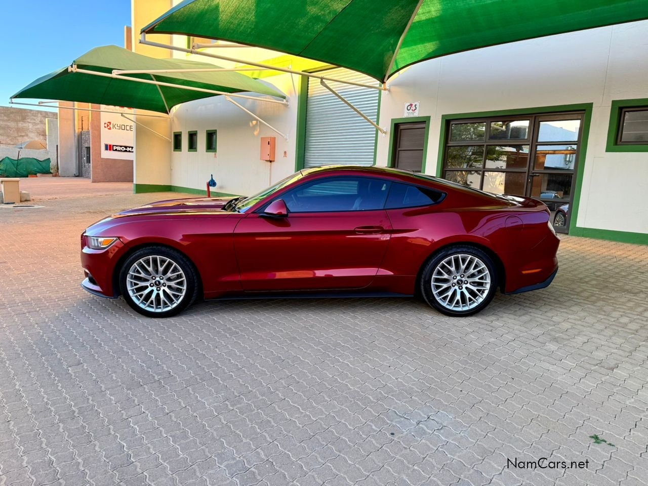 2016 Ford Mustang photo 4
