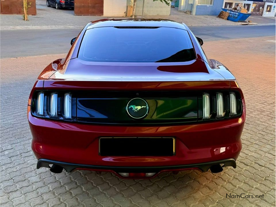 2016 Ford Mustang photo 5