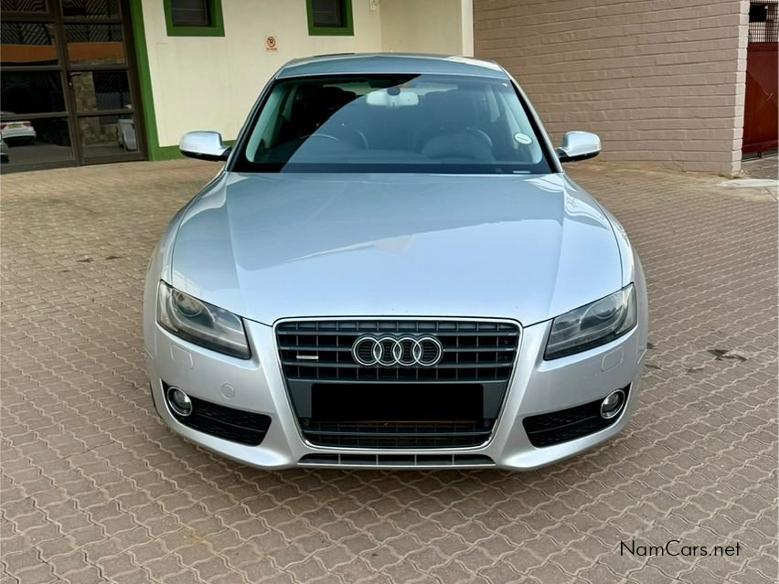2010 Audi A5 photo 1