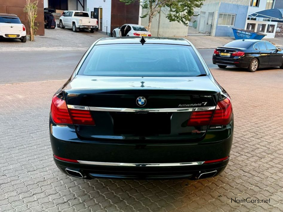 2013 BMW 7 Series photo 3