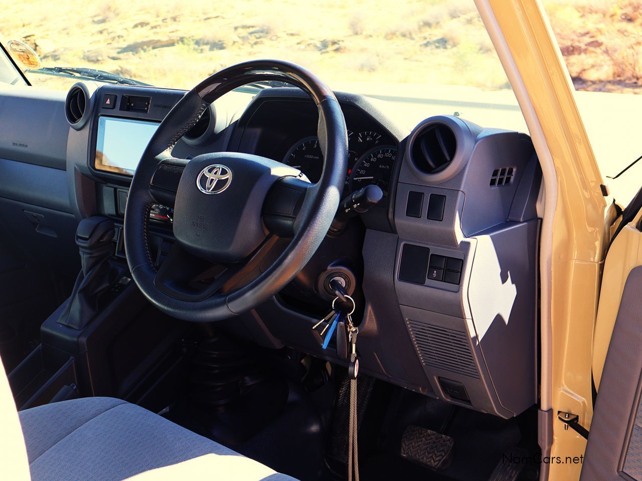 2024 Toyota Land Cruiser 2.8 4x4 (Can be Brown or White) photo 6