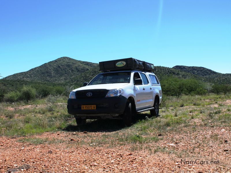 2019 Toyota Hilux Double Cab or Ford Ranger 2.2 photo 1