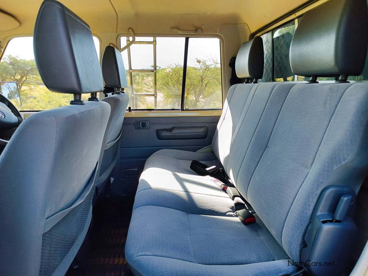 2018 Toyota Landcruiser  Double Cab 4.5 V8 or straight 6 4.2 photo 11