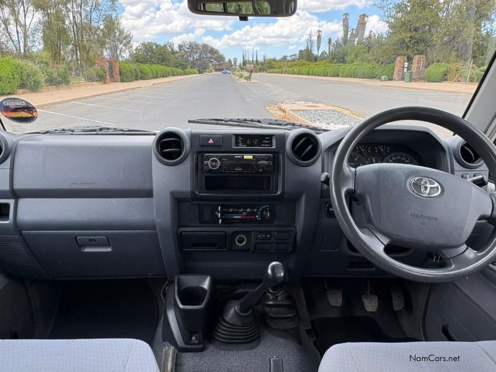 2018 Toyota Land Cruiser photo 11