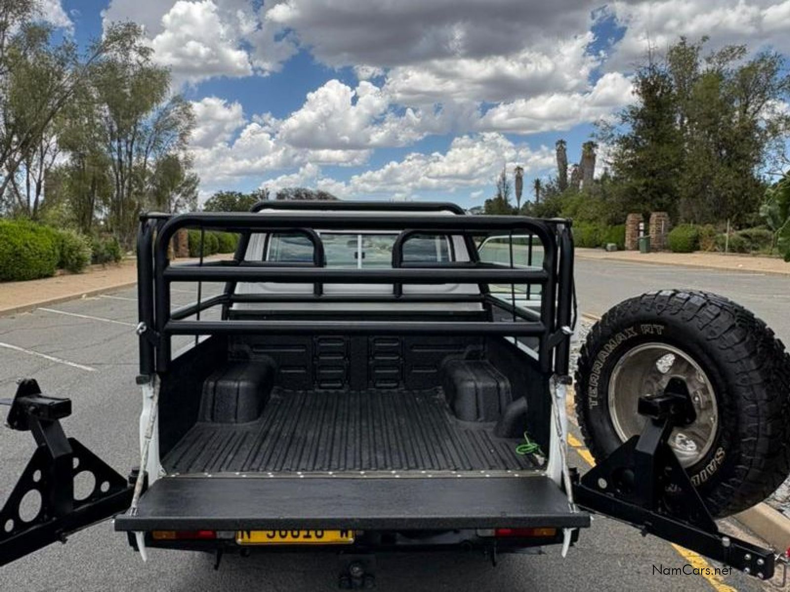 2018 Toyota Land Cruiser photo 8