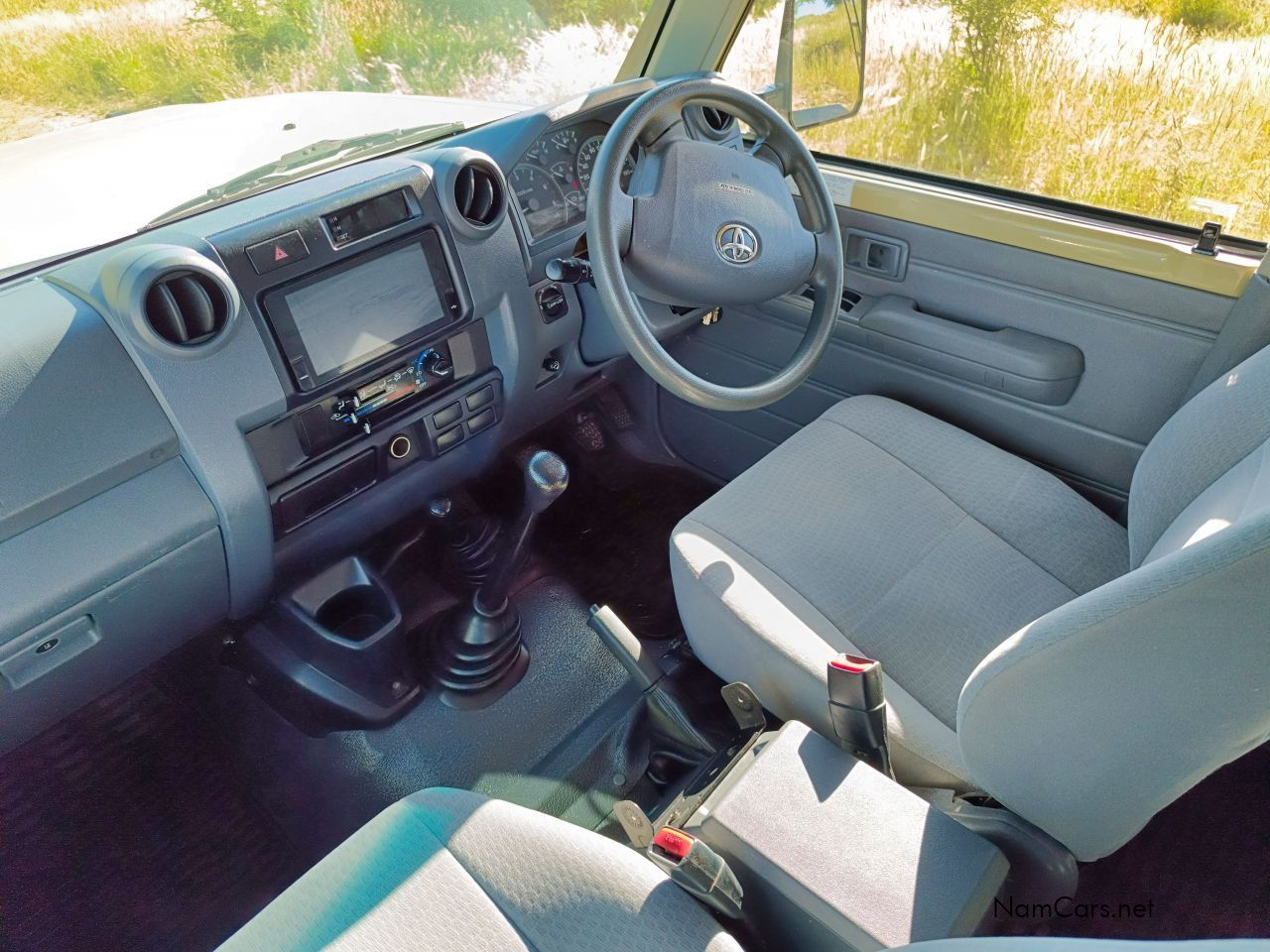 2018 Toyota Landcruiser  Double Cab 4.5 V8 or straight 6 4.2 photo 6