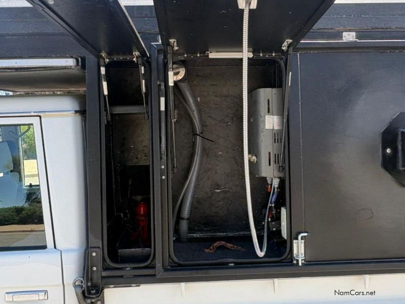 2018 Toyota Land Cruiser photo 12