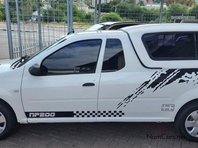 2019 Nissan NP200 photo 2