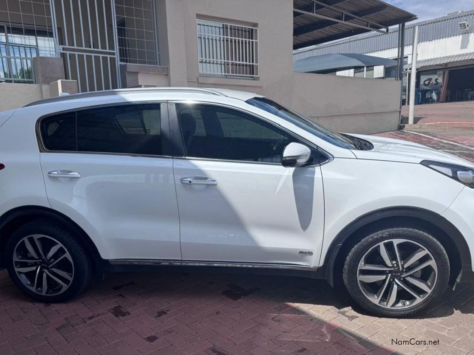 2021 Kia Sportage photo 3
