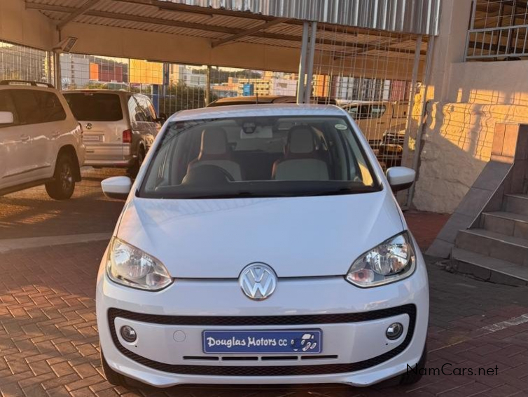 2013 Volkswagen Up photo 2