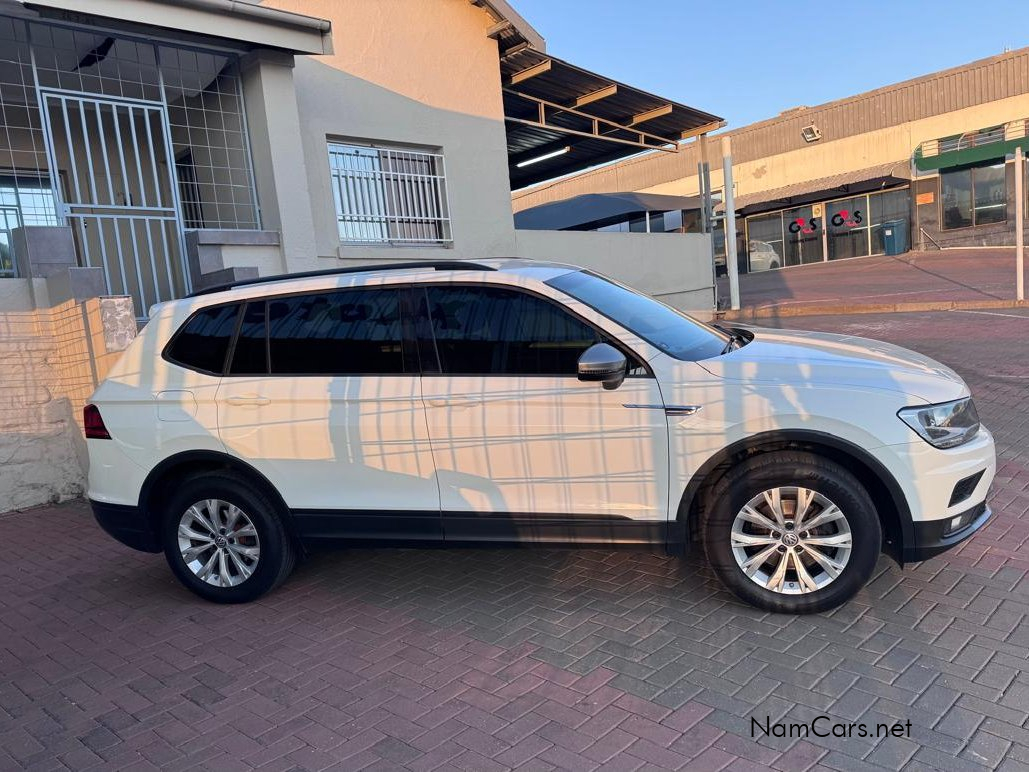 2020 Volkswagen Tiguan photo 4