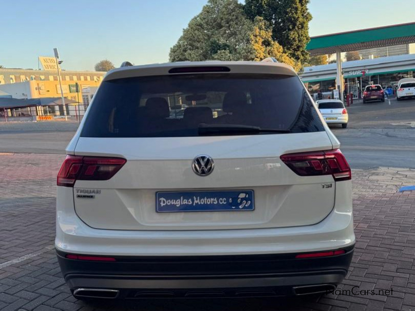 2020 Volkswagen Tiguan photo 5