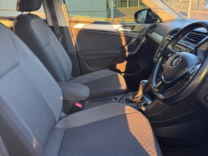 2020 Volkswagen Tiguan photo 8
