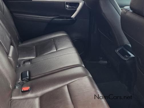 2018 Toyota Fortuner photo 9