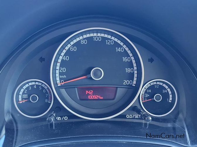2013 Volkswagen Up photo 6