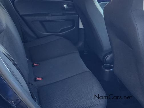 2013 Volkswagen Up photo 9