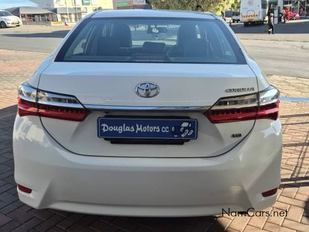 2017 Toyota Corolla photo 3
