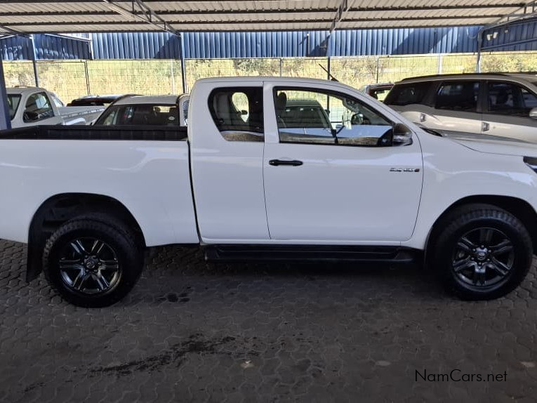 2021 Toyota Hilux photo 1
