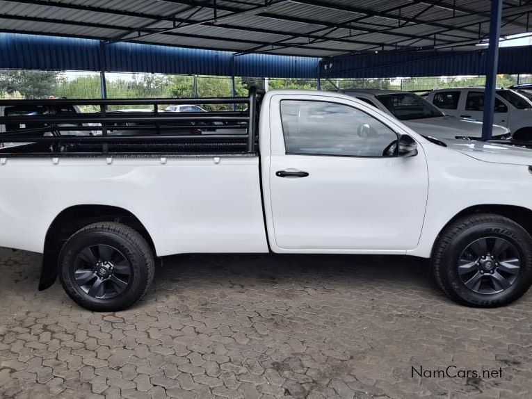 2018 Toyota Hilux photo 3