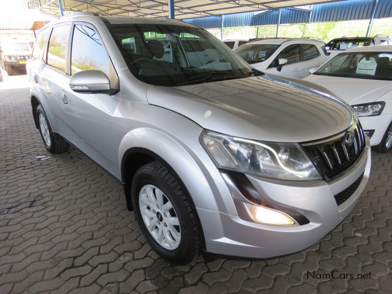 2018 Mahindra XUV500 photo 2