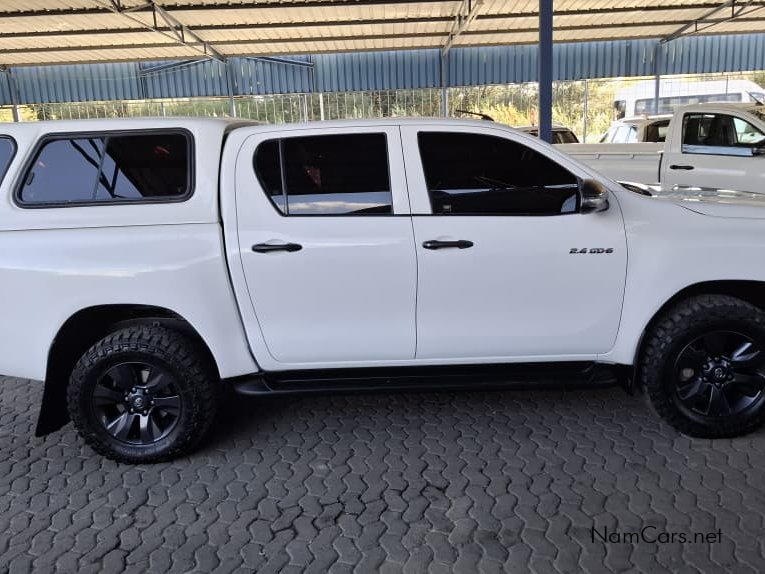 2019 Toyota Hilux photo 1