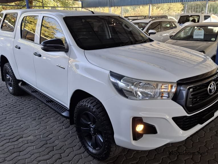 2019 Toyota Hilux photo 2
