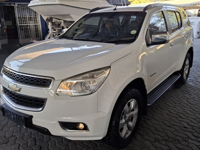 2015 Chevrolet Trailblazer photo 3
